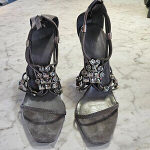 Gucci // grey suede heels